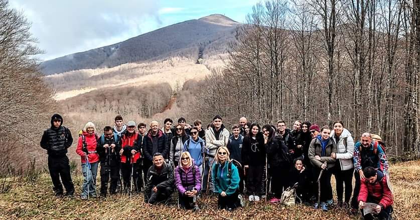 Studenti e Bollicine, con il CAI,  in vetta per l’integrazione