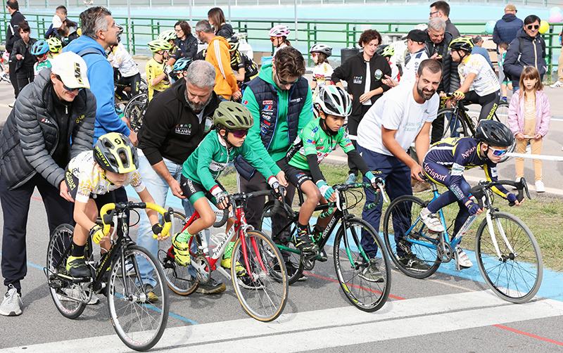 Donazione alla Pediatria dalla “Ride for Children”